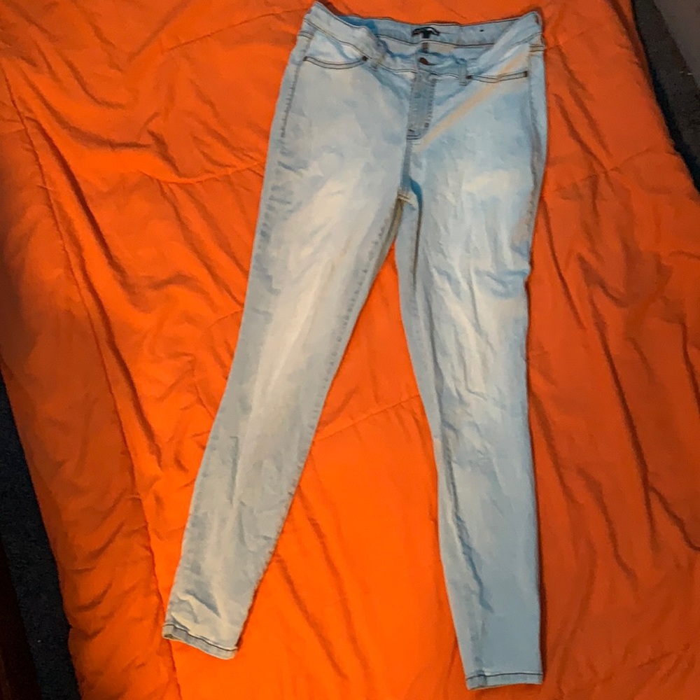 Fashion nova blue skinny jeans